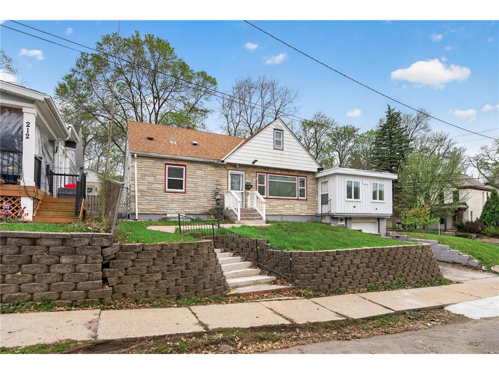 200 Belvidere Street E, Saint Paul